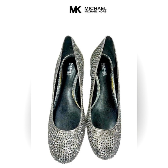 MICHAEL Michael Kors Shoes - Michael Kors Sz 6.5 M Sparkly Silver On Black Pumps.Well Cushioned. 1.75” Heel